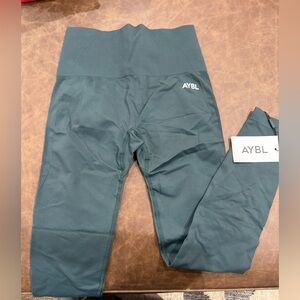 AYBL Leggings NWT